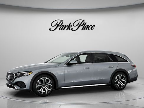 New 2026 Mercedes-Benz E 450 4MATIC All-Terrain Wagon image 3