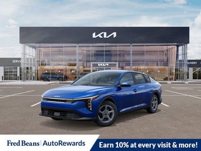 New 2025 Kia K4 LXS