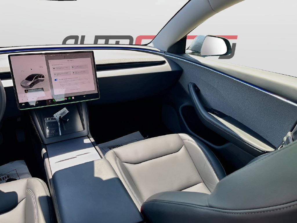 Used 2025 Tesla Model 3 Long Range RWD image 24