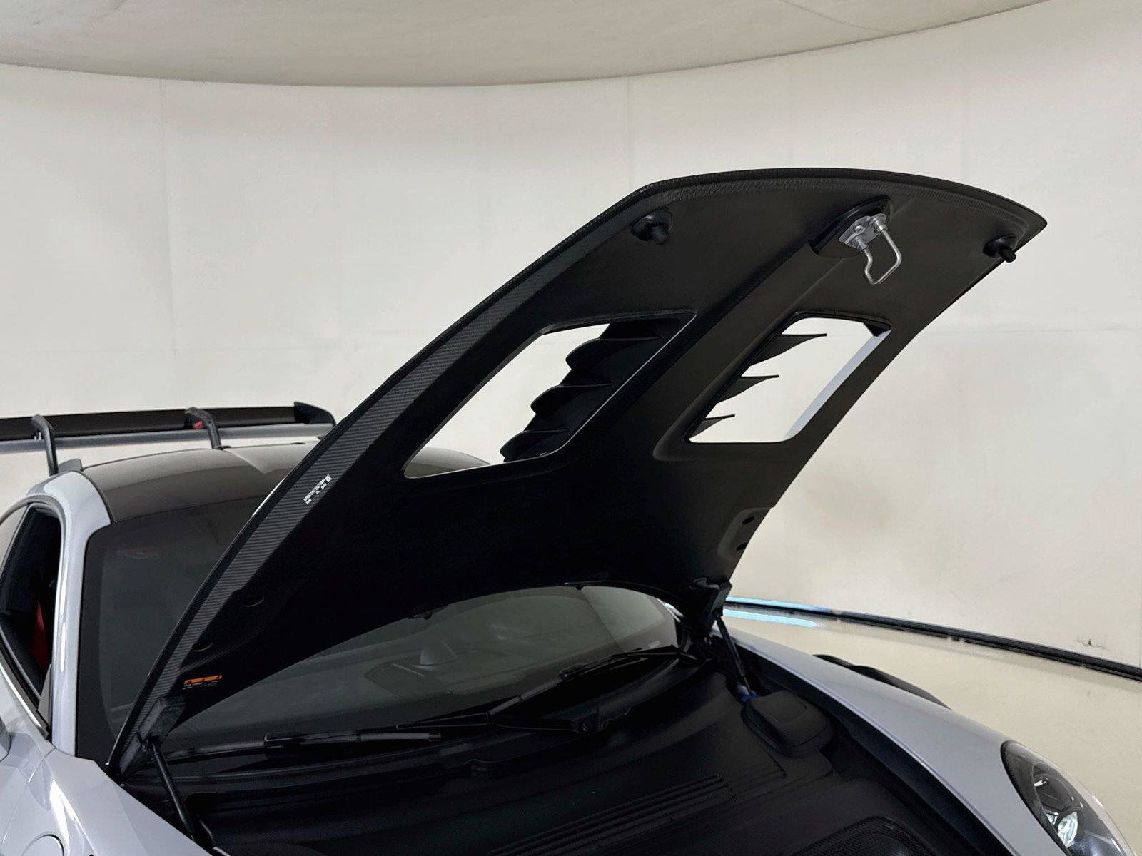 Used 2025 Porsche 911 GT3 RS RWD image 33