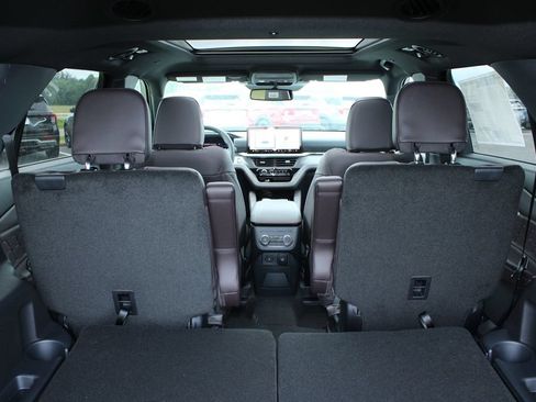 New 2026 Ford Explorer Platinum w/ LUX Leather Package AWD/4WD image 14