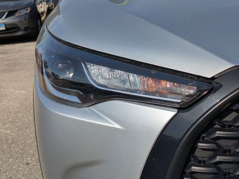 Used 2023 Toyota Corolla Cross L image 10