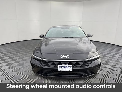 New 2026 Hyundai Elantra SEL Sport Premium FWD image 2