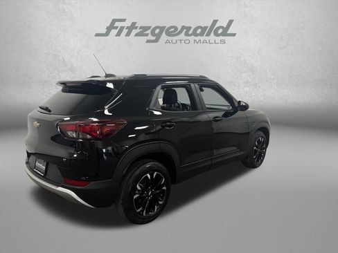 Used 2023 Chevrolet TrailBlazer LT FWD image 5