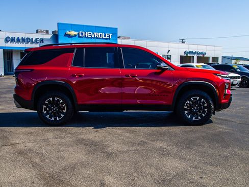 Used 2026 Chevrolet Traverse Z71 AWD/4WD image 8