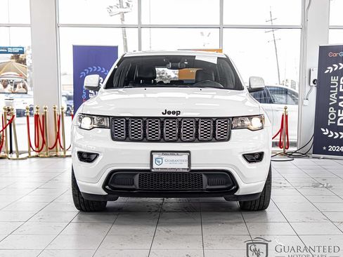 Used 2020 Jeep Grand Cherokee Altitude AWD/4WD image 2
