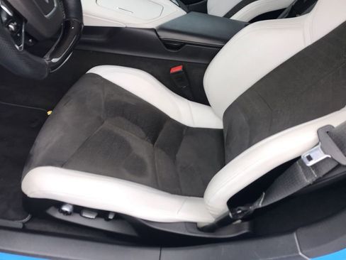 Used 2020 Chevrolet Corvette Stingray w/ 2LT Preferred Equipment Group image 12