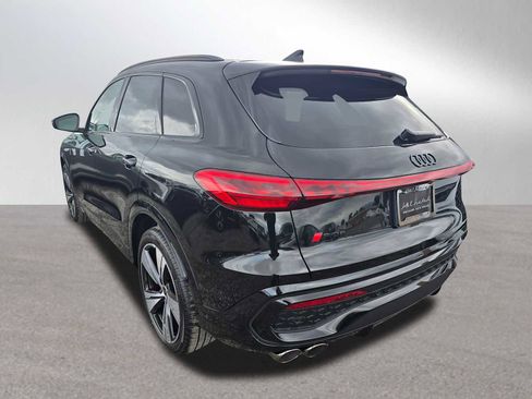 New 2025 Audi SQ5 Premium Plus image 5