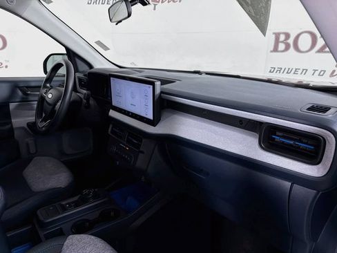 Certified 2025 Ford Maverick XLT FWD image 32