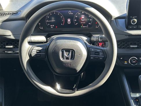 Used 2025 Honda Accord SE image 35