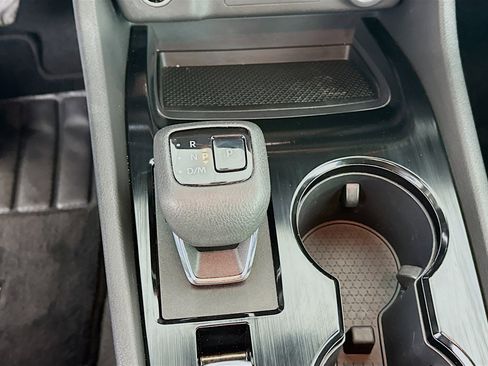 Used 2022 Nissan Rogue SV image 23