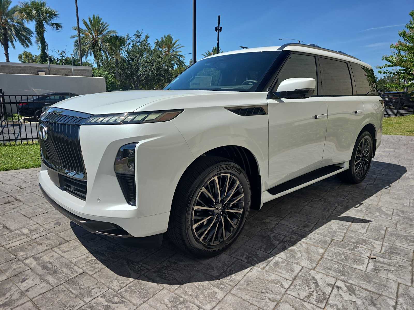 New 2027 INFINITI QX80 Autograph w/ Autograph Exterior Package AWD/4WD image 9