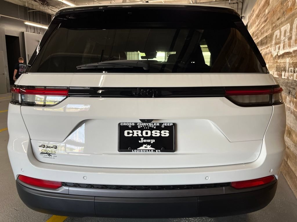 New 2026 Jeep Grand Cherokee Limited w/ Limited Altitude Package AWD/4WD image 50