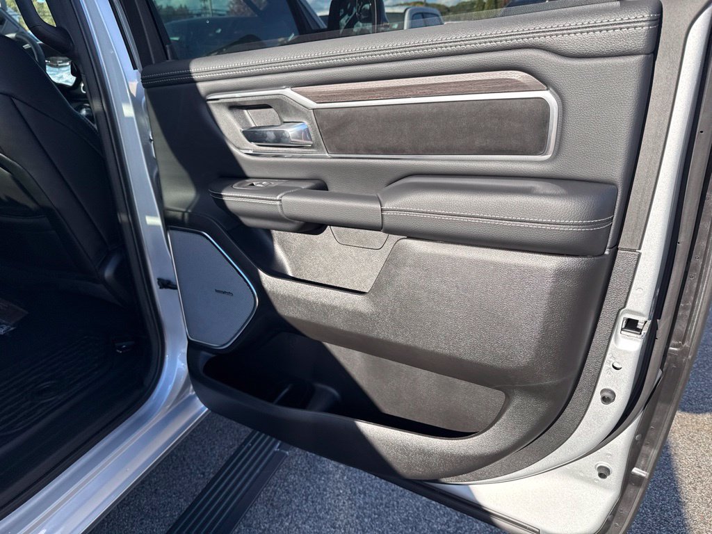 New 2027 RAM 1500 Laramie w/ Night Edition AWD/4WD image 27