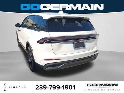 New 2026 Lincoln Nautilus Premier w/ Jet Appearance Package AWD/4WD image 10