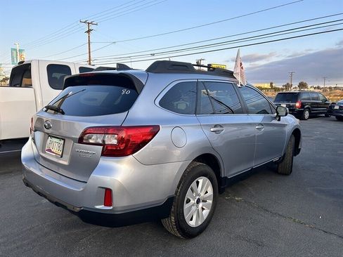 Used 2017 Subaru Outback 2.5i Premium image 29