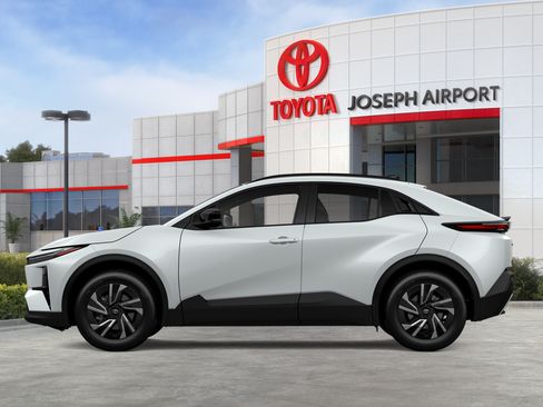 New 2026 Toyota C-HR AWD/4WD image 41