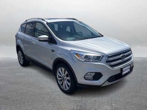 Used 2018 Ford Escape Titanium AWD/4WD image 5