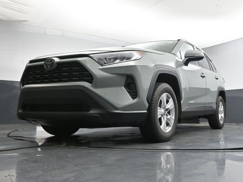 Used 2020 Toyota RAV4 XLE w/ Convenience Package image 20