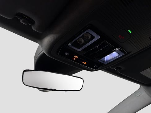 Used 2022 Audi Q4 e-tron Premium Plus image 19