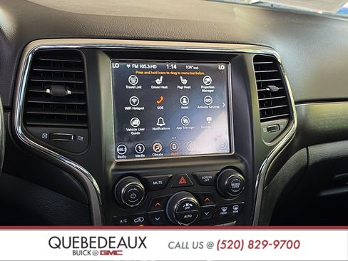 Used 2018 Jeep Grand Cherokee Altitude RWD image 18