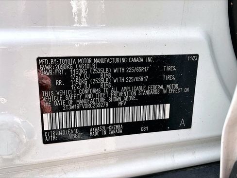 Used 2024 Toyota RAV4 XLE FWD image 16