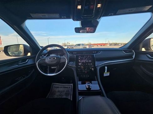 New 2026 Jeep Grand Cherokee Laredo X RWD image 12