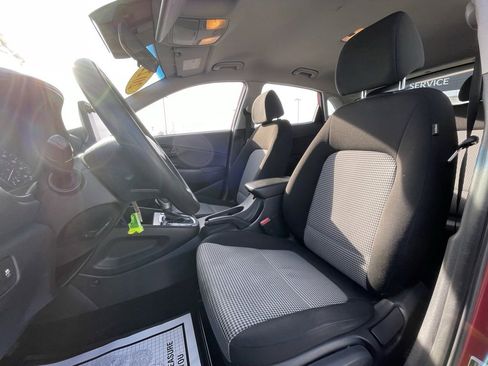Used 2022 Hyundai Kona SE image 19
