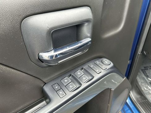 Used 2019 Chevrolet Silverado 1500 LT w/ All Star Edition image 18