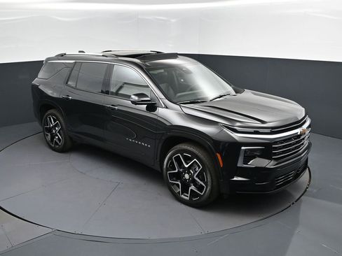 New 2026 Chevrolet Traverse High Country FWD image 36