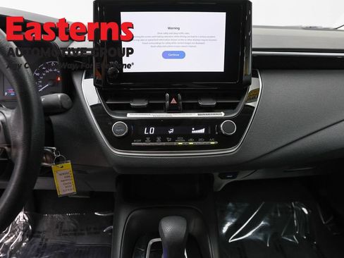 Used 2024 Toyota Corolla LE FWD image 11
