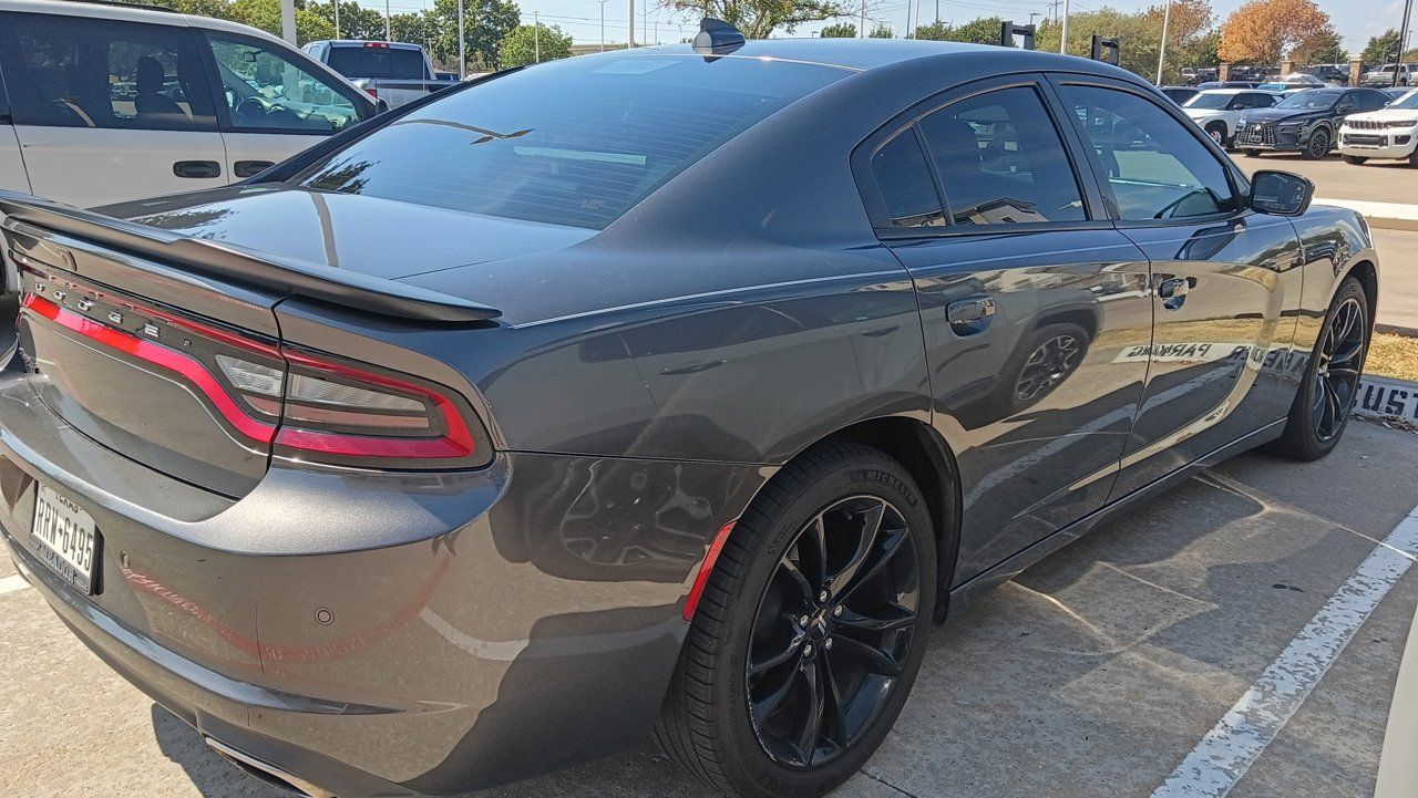 Used 2018 Dodge Charger SXT Plus w/ Quick Order Package 29J RWD image 4