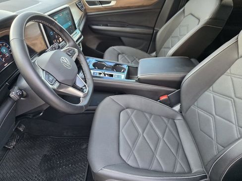 New 2026 Volkswagen Atlas SE FWD image 18