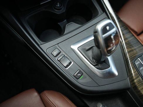 Used 2017 BMW 230i Convertible image 95