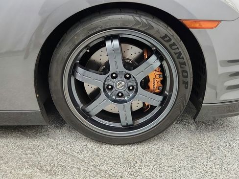 Used 2016 Nissan GT-R Black Edition image 28