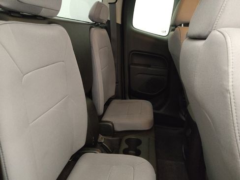 Used 2019 Chevrolet Colorado W/T w/ WT Convenience Package RWD image 19