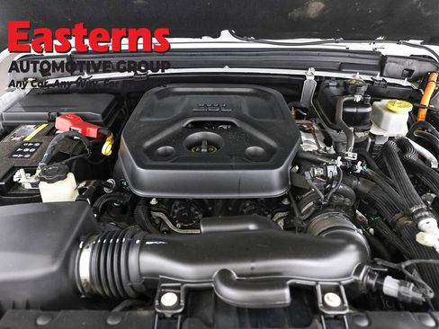 Used 2023 Jeep Wrangler Unlimited Sahara AWD/4WD image 7