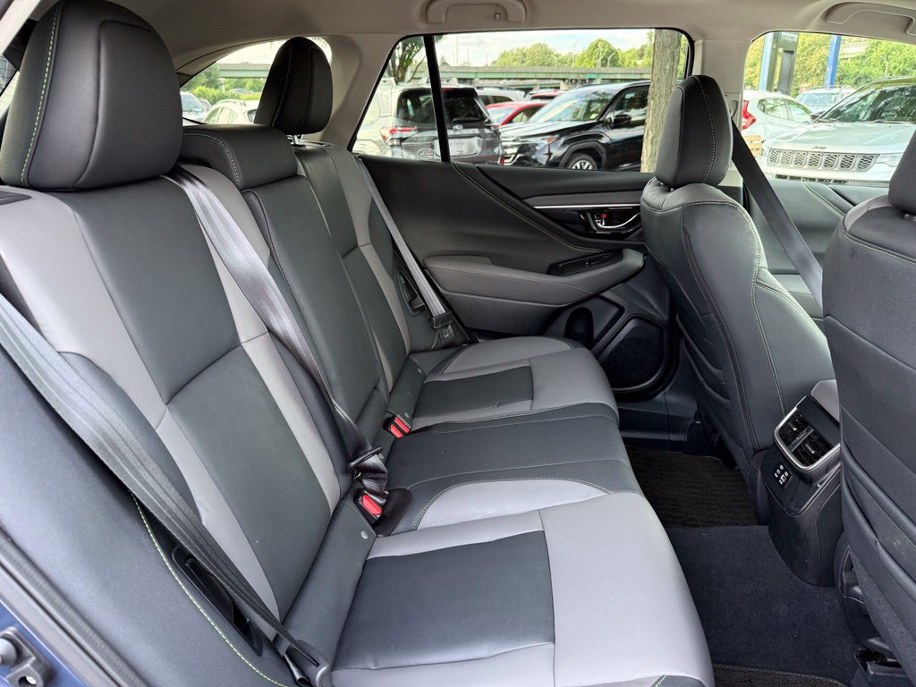 Certified 2025 Subaru Outback Onyx Edition AWD/4WD image 28