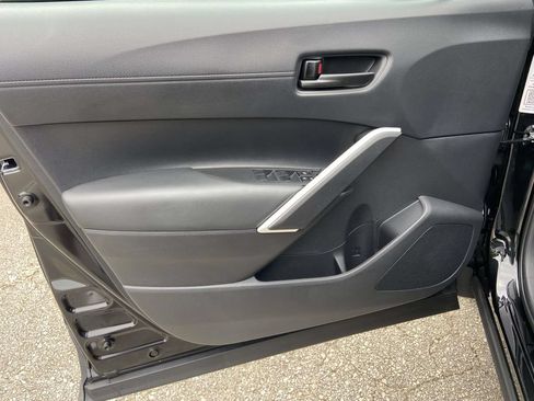 Used 2026 Toyota Corolla Cross LE FWD image 12