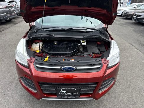 Used 2015 Ford Escape SE w/ Equipment Group 201A AWD/4WD image 57