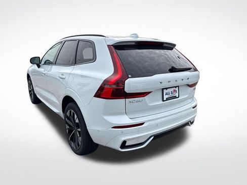 New 2026 Volvo XC60 B5 Ultra w/ Climate Package image 5