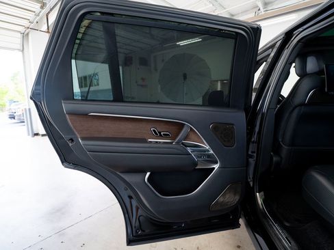 Used 2023 Land Rover Range Rover Long Wheelbase Autobiography image 50