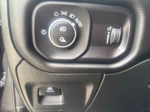 Used 2023 RAM 1500 Big Horn AWD/4WD image 17