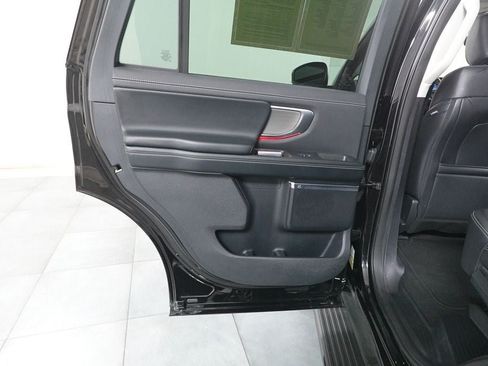 Certified 2025 Ford Expedition Platinum AWD/4WD image 28