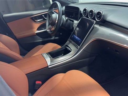 Used 2023 Mercedes-Benz C 300 Sedan image 16
