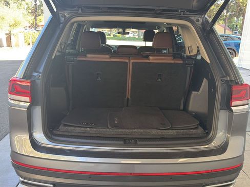 Certified 2023 Volkswagen Atlas SE w/ Panoramic Sunroof Package AWD/4WD image 13