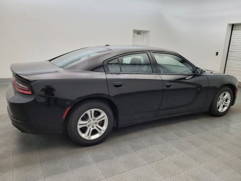 Used 2022 Dodge Charger SXT w/ Leather Interior Group RWD image 10