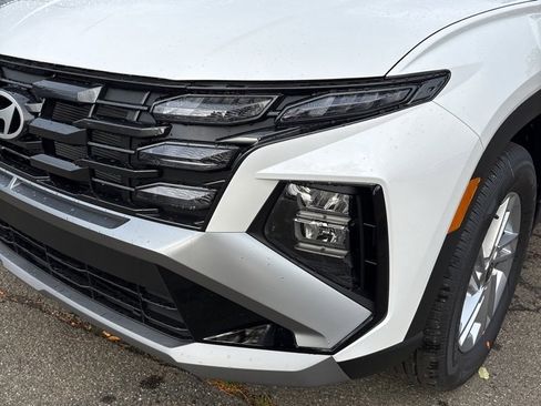 New 2026 Hyundai Tucson SE image 9