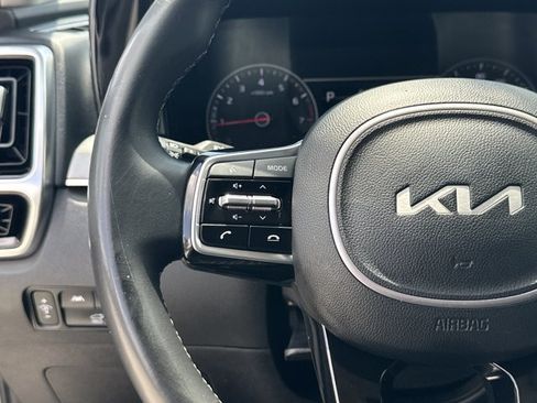Used 2022 Kia Sorento SX FWD image 29