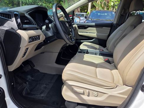 Certified 2023 Honda Odyssey Touring image 9